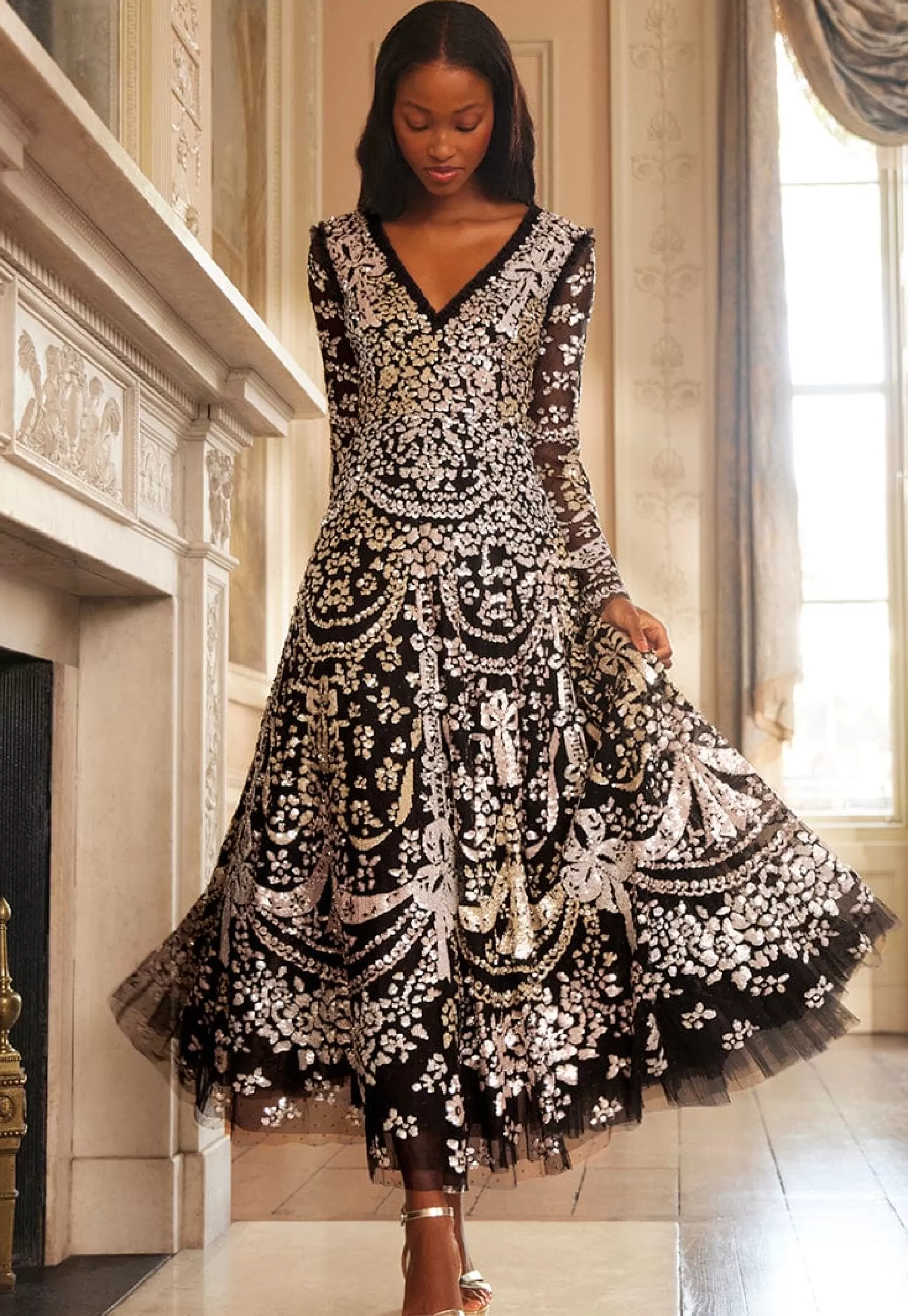 Needle & Thread Evening Dresses | Embellished Dresses>Chandelier Gloss Gown Black