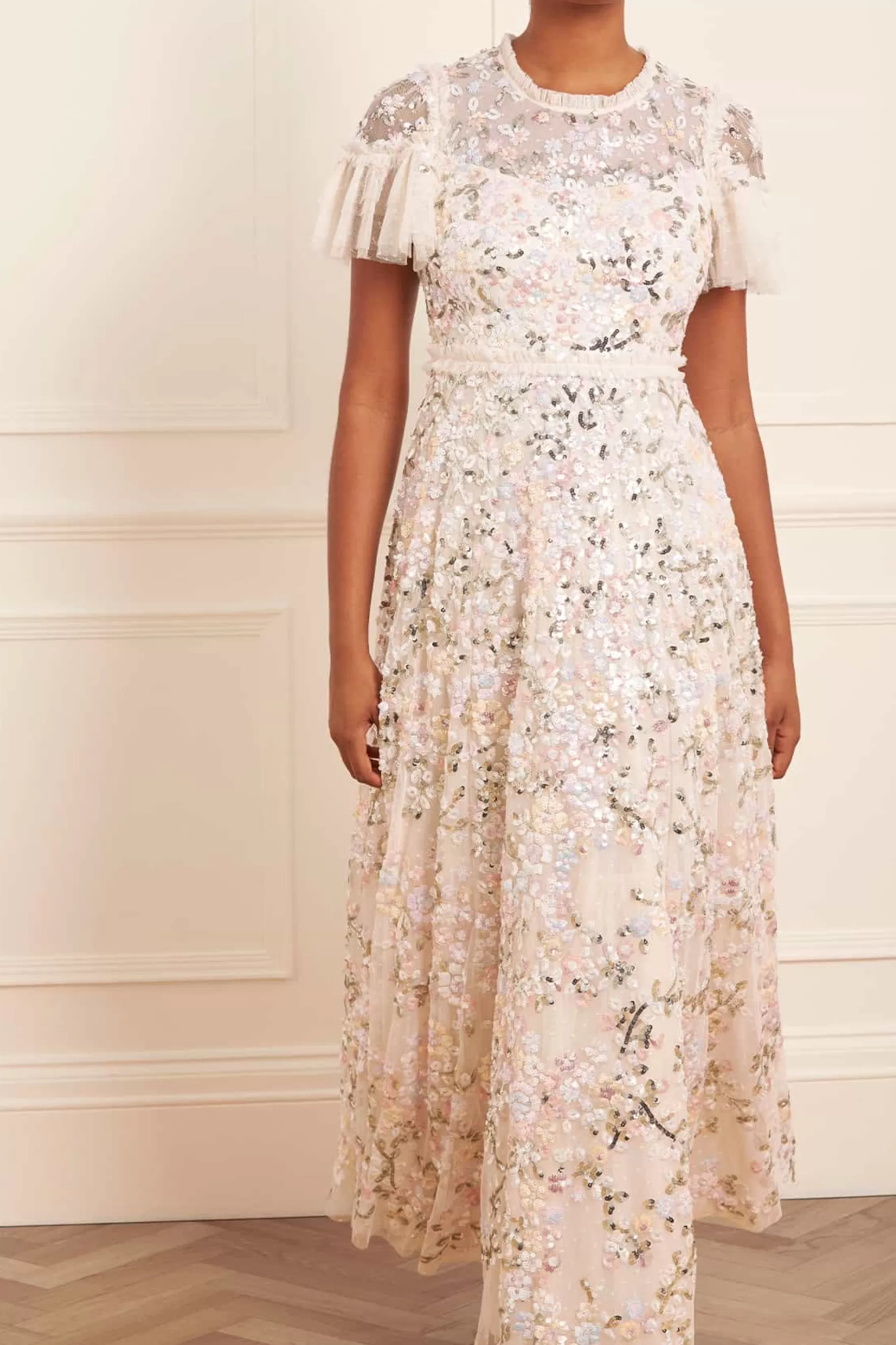 Needle & Thread Evening Dresses | Responsibly Sourced>Dream Garland Gloss Round Neck Gown Champagne