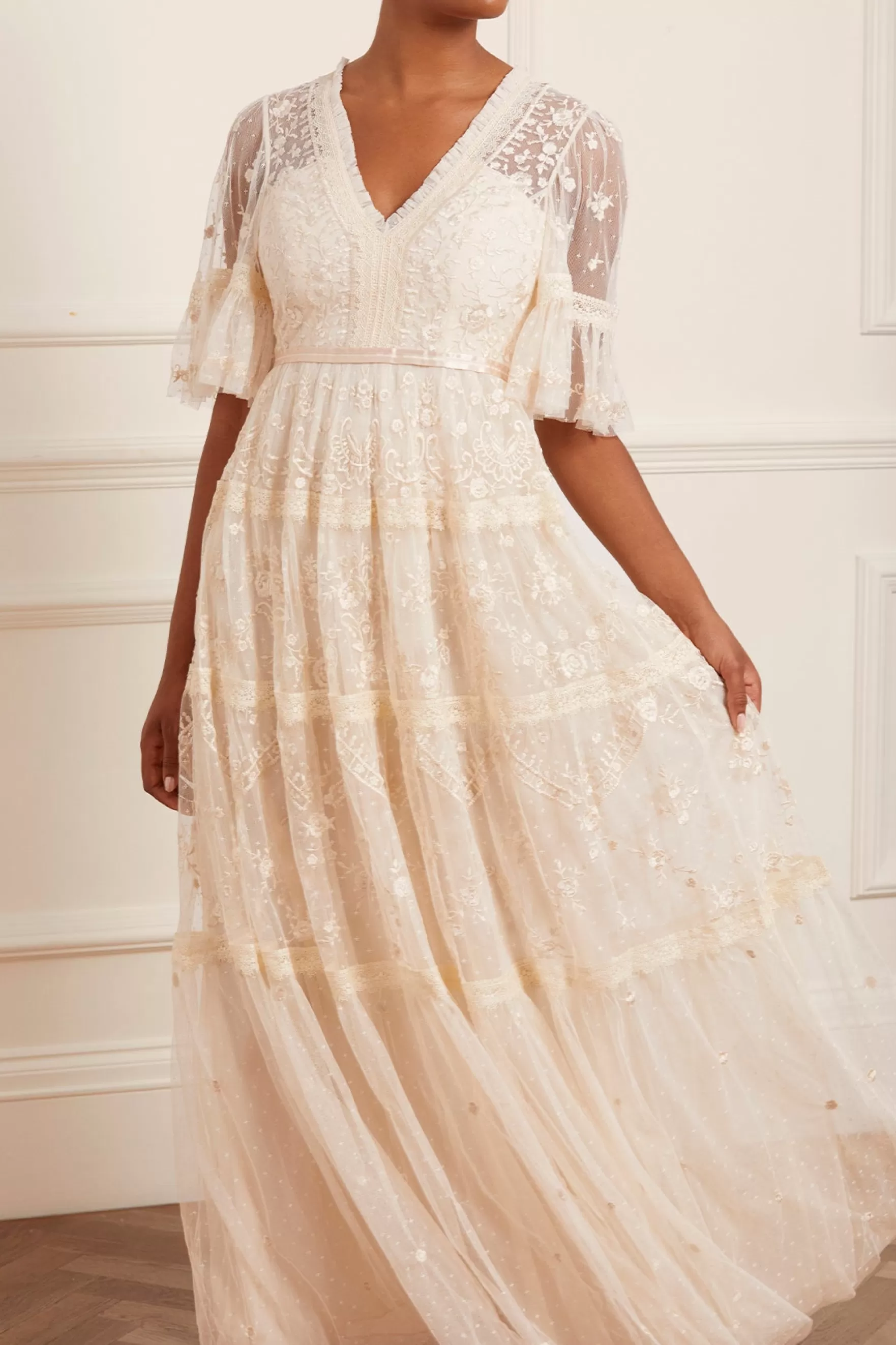 Needle & Thread Bridesmaid | Bridal>Lottie Lace Gown Champagne