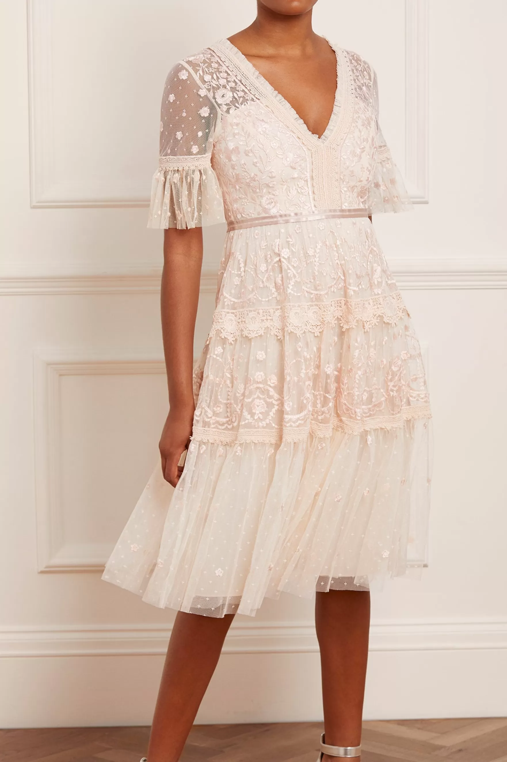 Needle & Thread Wedding Wardrobe | Bridesmaid>Midsummer Lace Dress Champagne