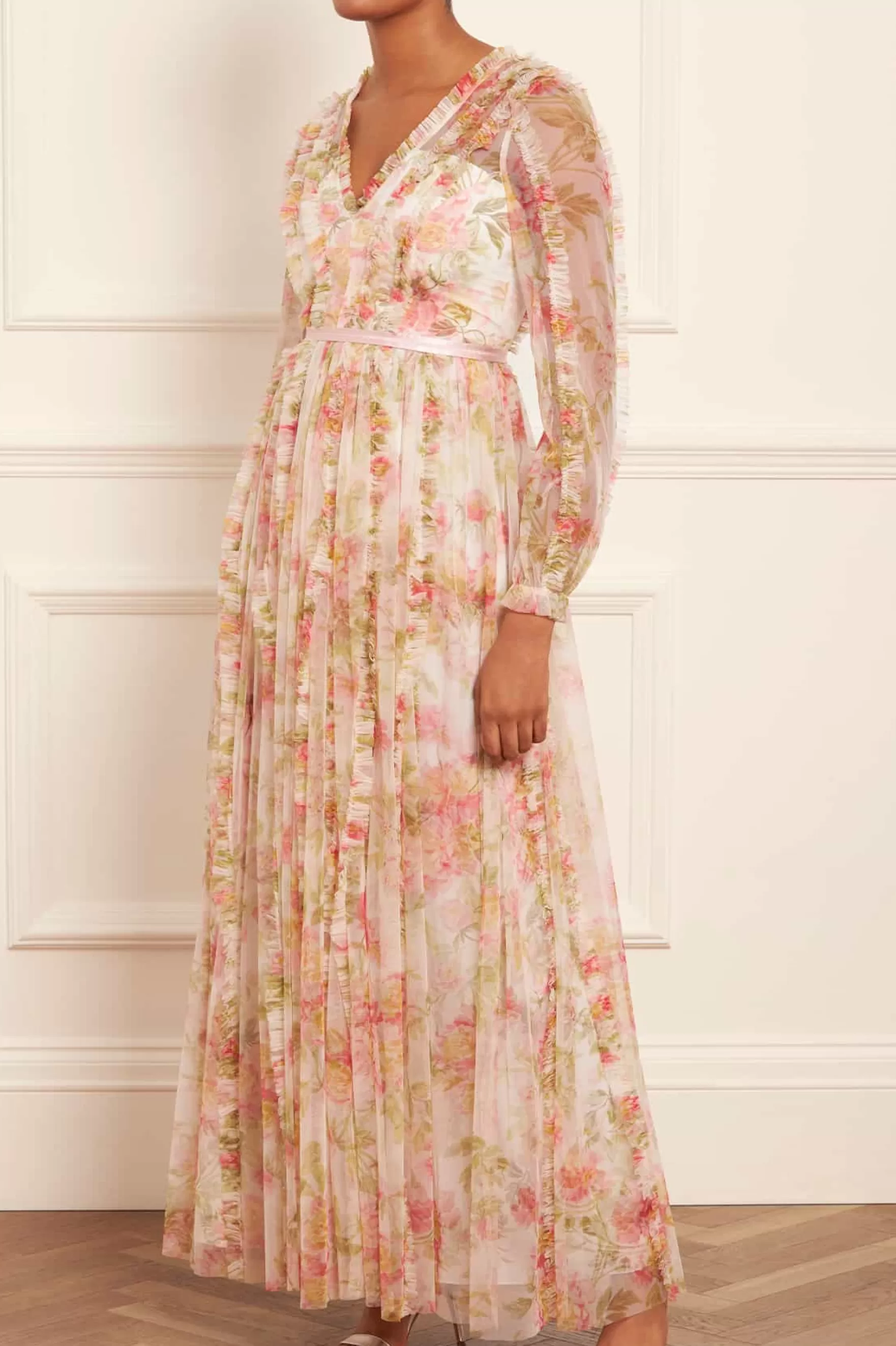 Needle & Thread Mother of the Bride | Plus Size>Peony Promise V-Neck Gown Multi