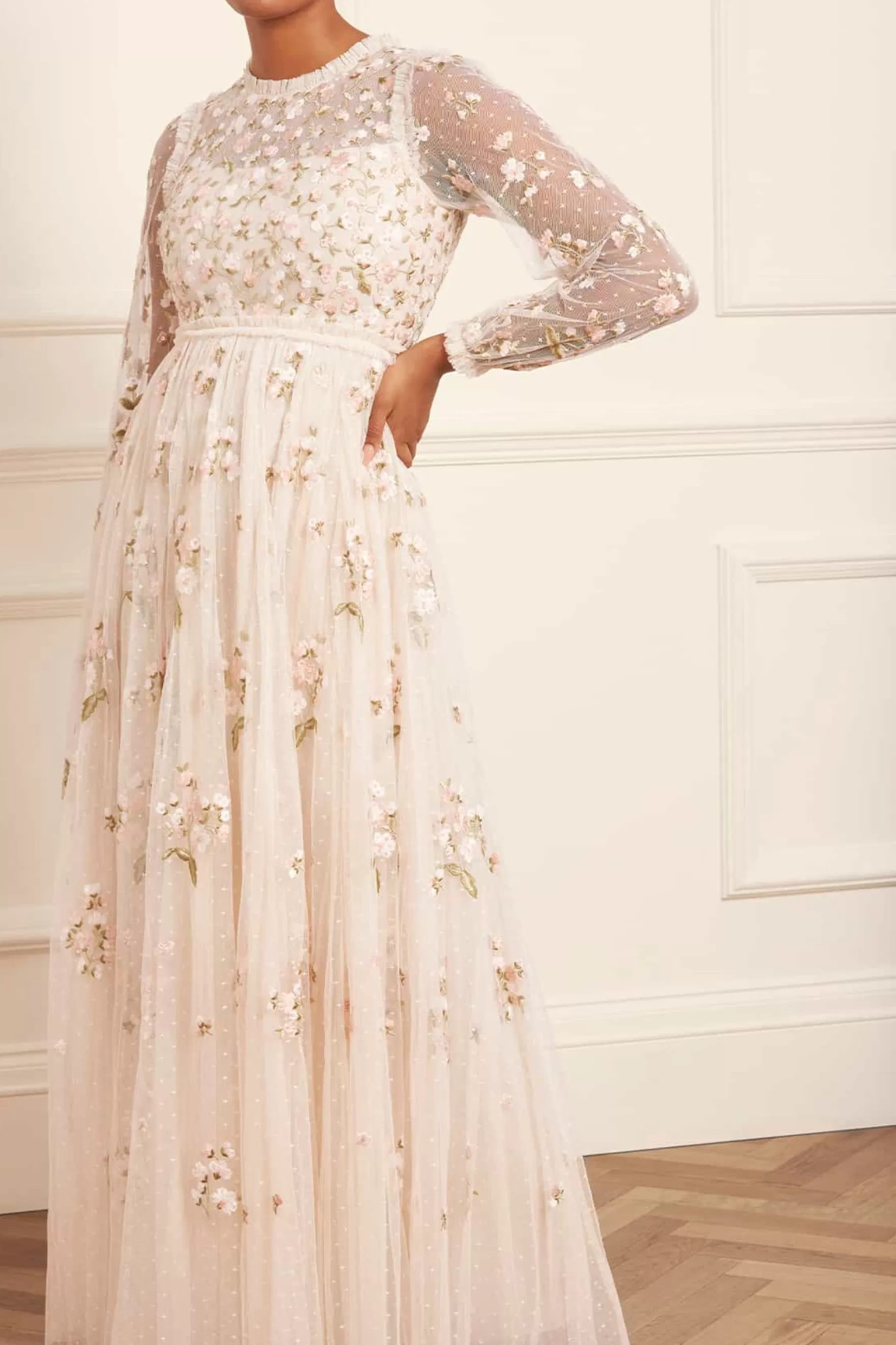 Needle & Thread Wedding Wardrobe | Bridesmaid>Posy Round Neck Gown Champagne