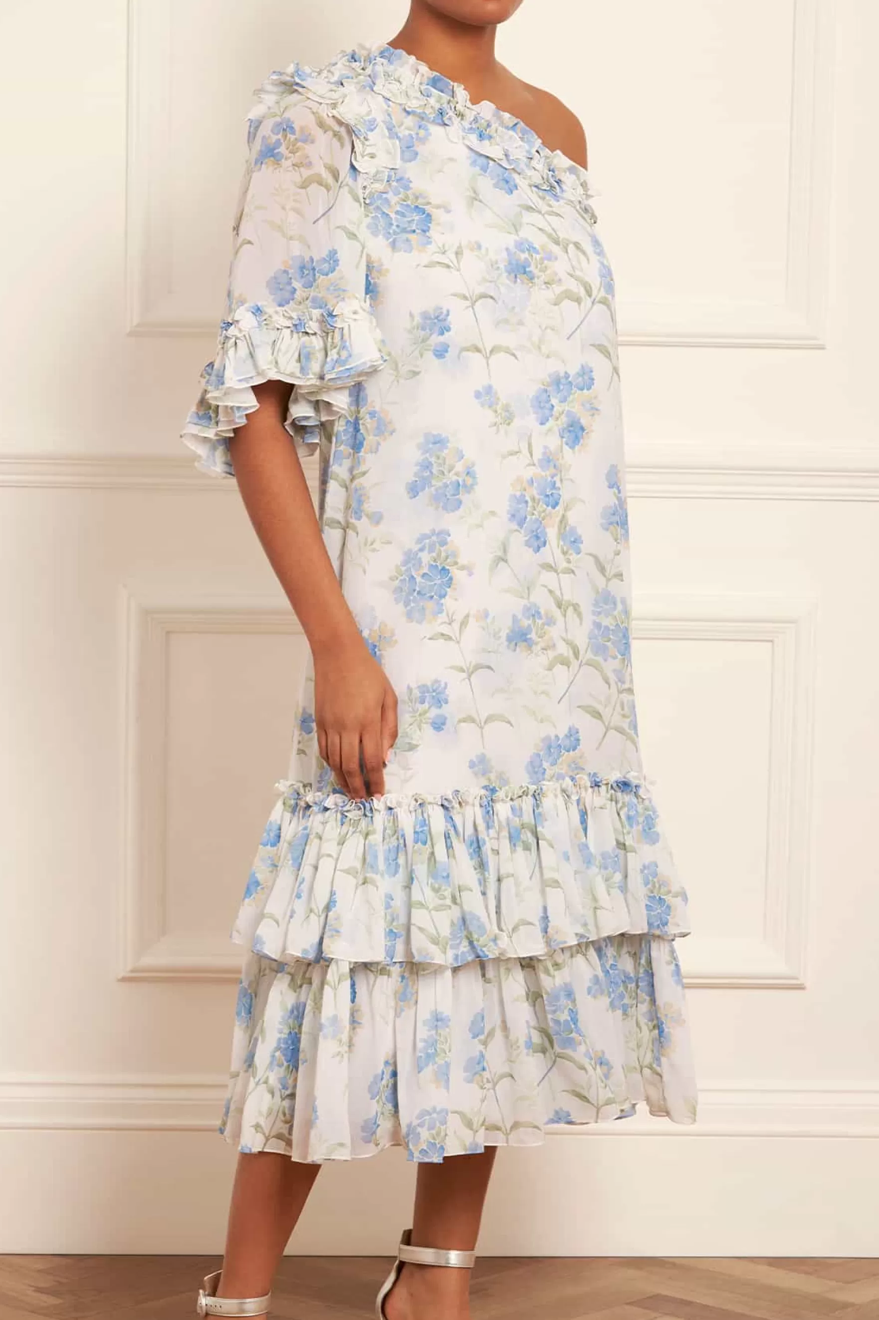 Needle & Thread Wedding Guest | Plus Size>Summer Posy Chiffon One-Shoulder Ballerina Dress Multi