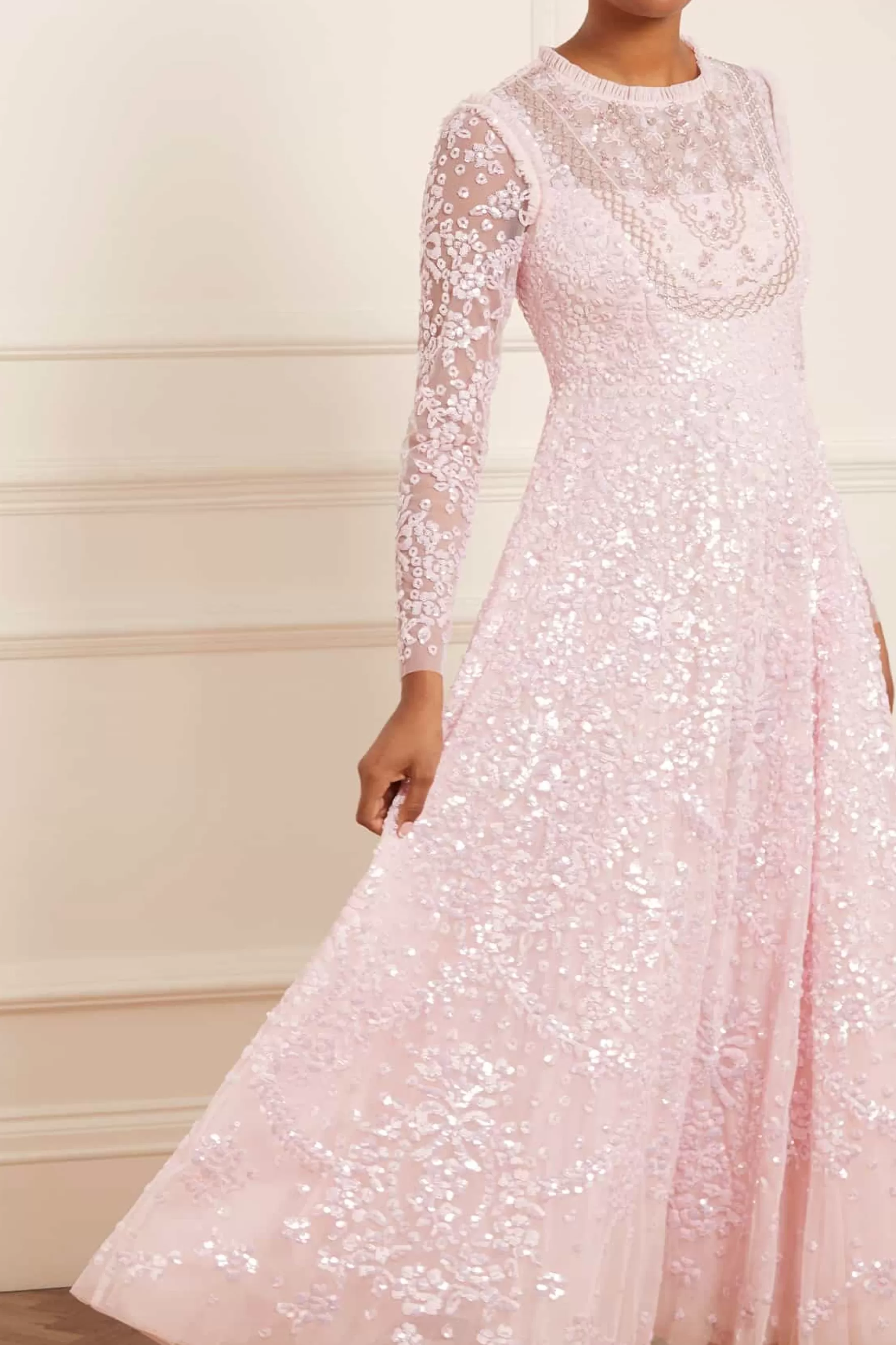 Needle & Thread Plus Size | Evening Dresses>Victorian Wreath Gloss Long Sleeve Gown Pink